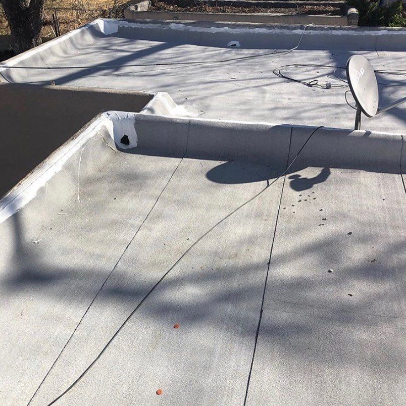 Commercial Roof With Rubberized Capsheet Roof